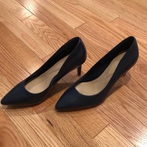 macys shoes navy blue